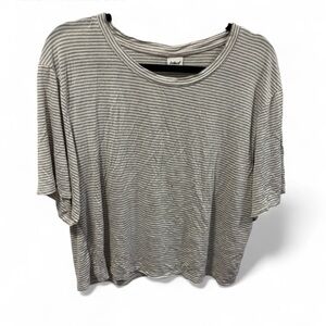 Striped Gray Casual Large Women's Short Sleeve Tee